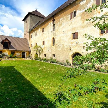 شقة Burg St. Veit, Wohnen Mit Charme زانكت فايت أن دير غلان المظهر الخارجي الصورة